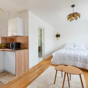  Appartement 75017 Proche Champs Elysees